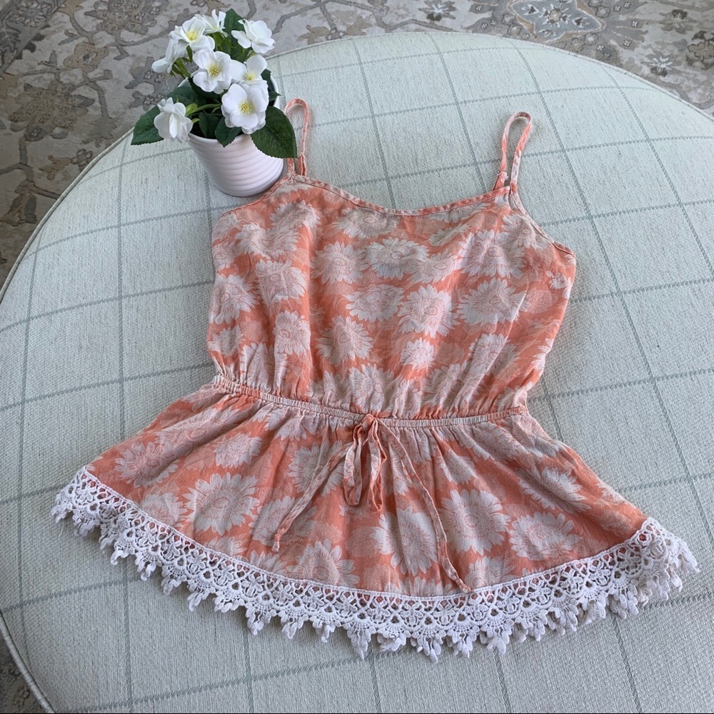 {Fifty Street}‎ Peach Floral Top Eyelet Hem Drawstring Waist Size Small